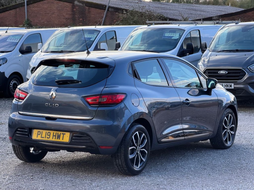 Used Renault Clio 2019 for sale - 76350572: Photo 11