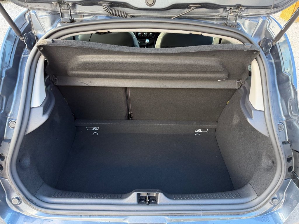 Used Renault Clio 2019 for sale - 76350572: Photo 16