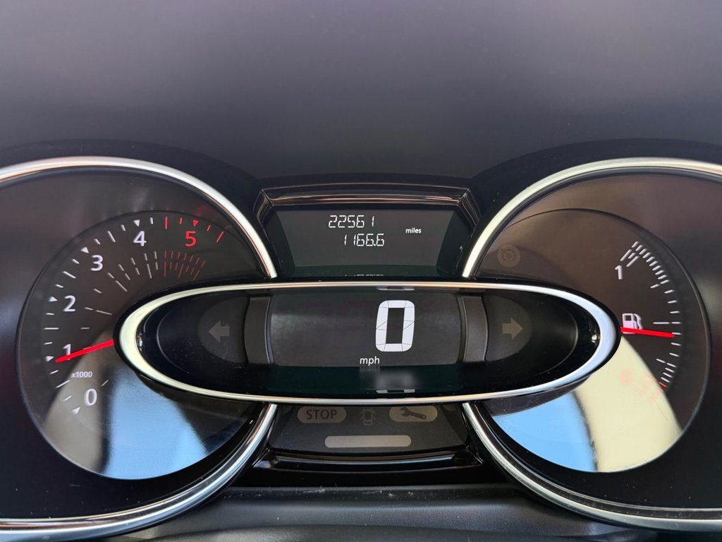 Used Renault Clio 2019 for sale - 76350572: Photo 39