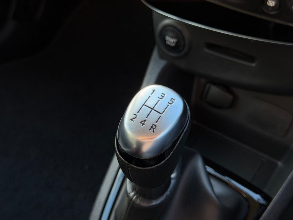 Used Renault Clio 2019 for sale - 76350572: Photo 40