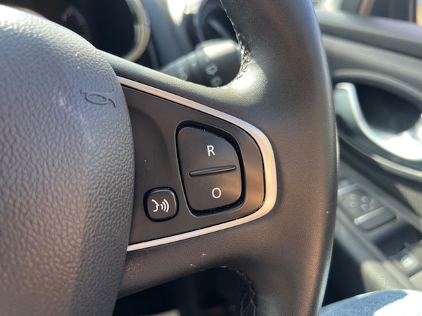 Used Renault Clio 2019 for sale - 75703561: Photo 39