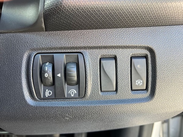 Used Renault Clio 2019 for sale - 75703561: Photo 41
