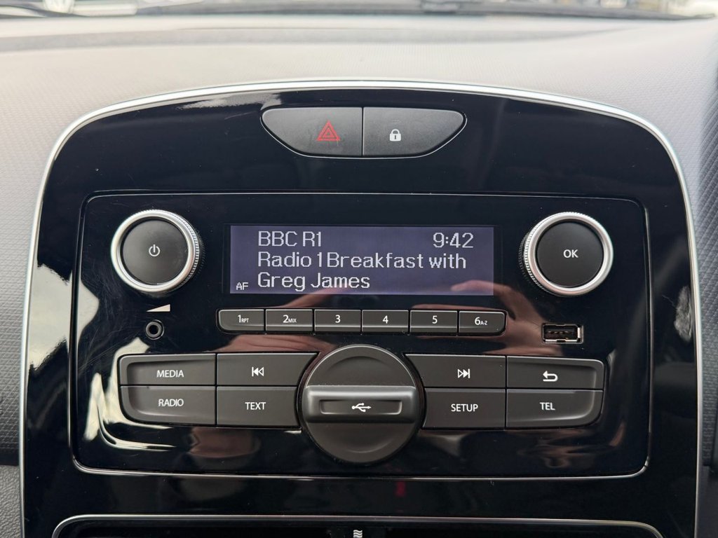 Used Renault Clio 2019 for sale - 77498556: Photo 15