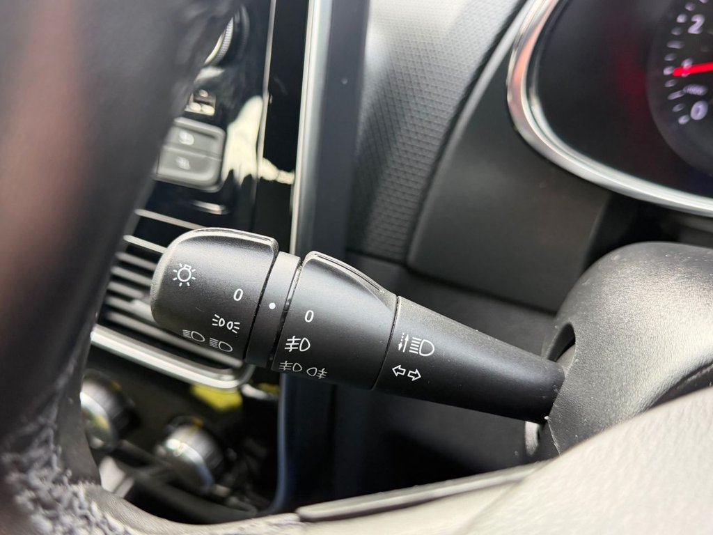 Used Renault Clio 2019 for sale - 77498556: Photo 39