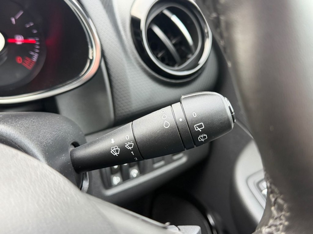 Used Renault Clio 2019 for sale - 77498556: Photo 40