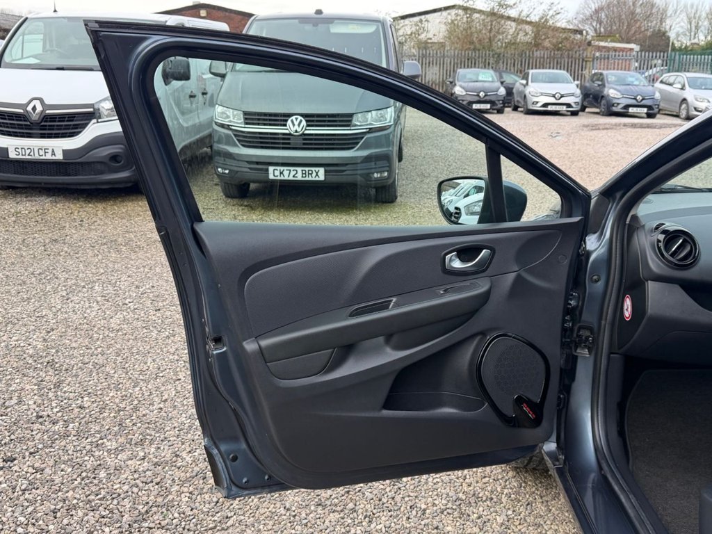 Used Renault Clio 2019 for sale - 77498556: Photo 48