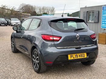 Used Renault Clio 2019 for sale - 77498556: Photo