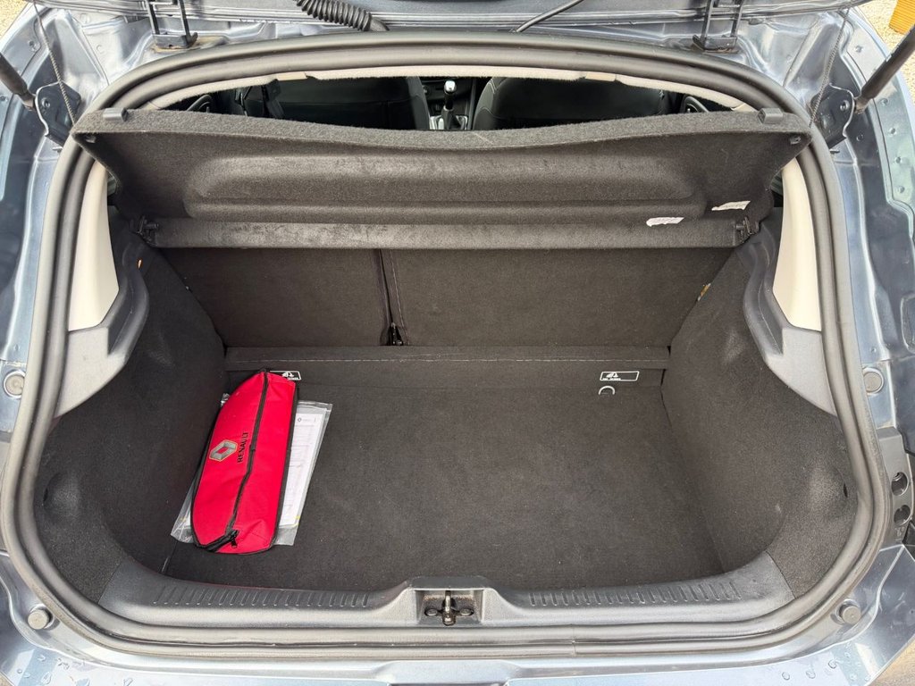 Used Renault Clio 2019 for sale - 77498556: Photo 8