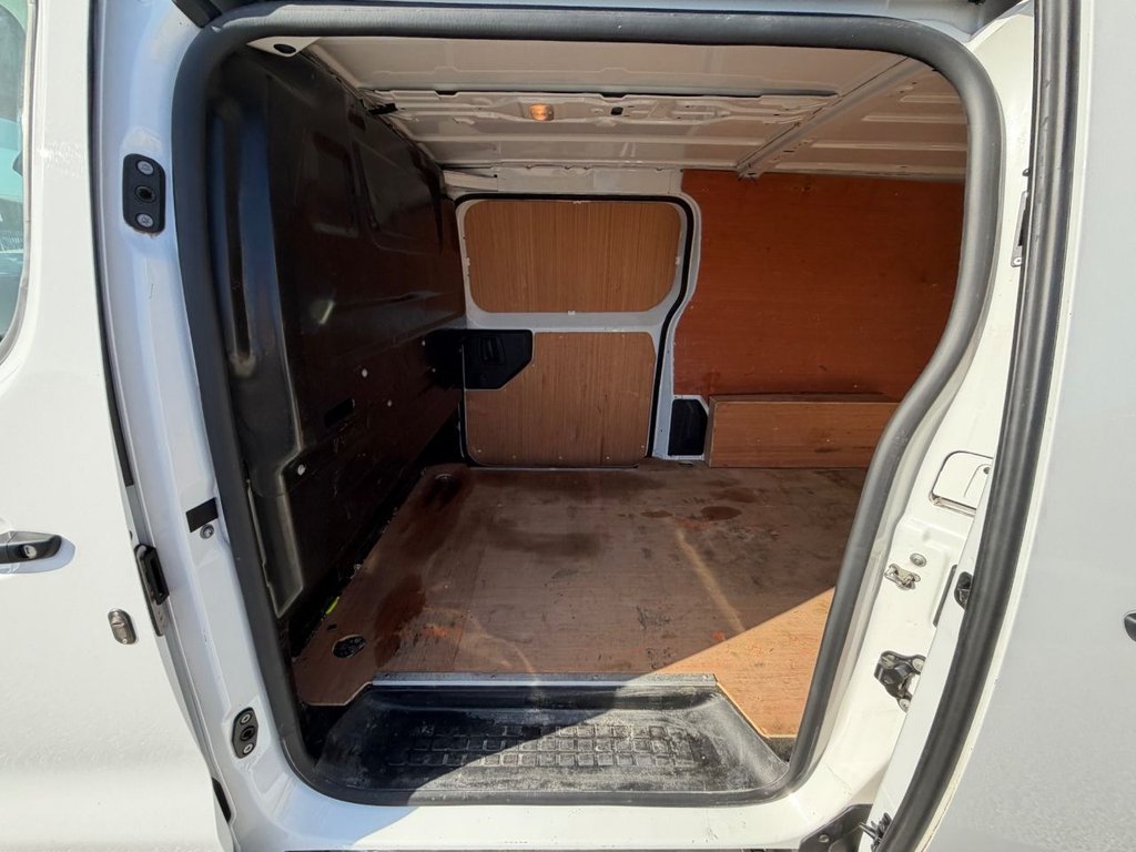 Used Vauxhall Vivaro 2022 for sale - 77990929: Photo 14