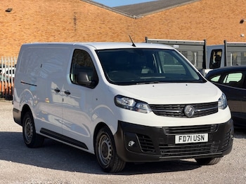 Vauxhall Vivaro feature image