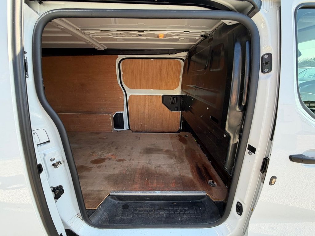 Used Vauxhall Vivaro 2022 for sale - 77990929: Photo 20