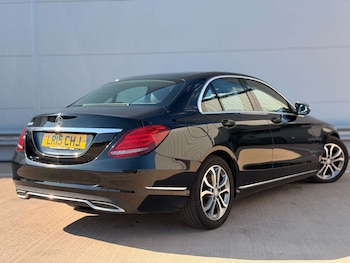 Used Mercedes-Benz C Class 2015 for sale - 79573182: Photo