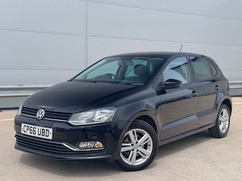 Used Volkswagen Polo 2016 for sale - 78020649: Photo