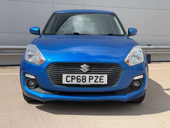 Used Suzuki Swift 2018 for sale - 78798310: Photo