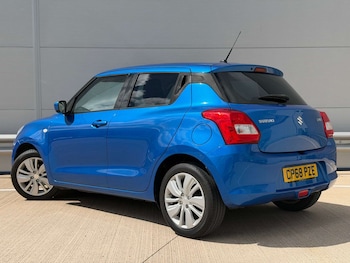 Used Suzuki Swift 2018 for sale - 78798310: Photo