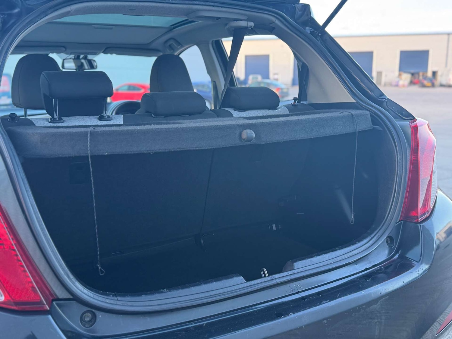 Used Toyota Yaris 2012 for sale - 78015706: Photo 35