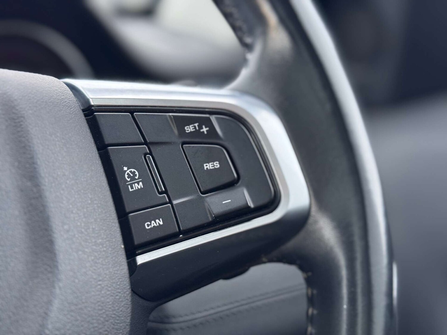 Used Land Rover Discovery Sport 2017 for sale - 78015731: Photo 24