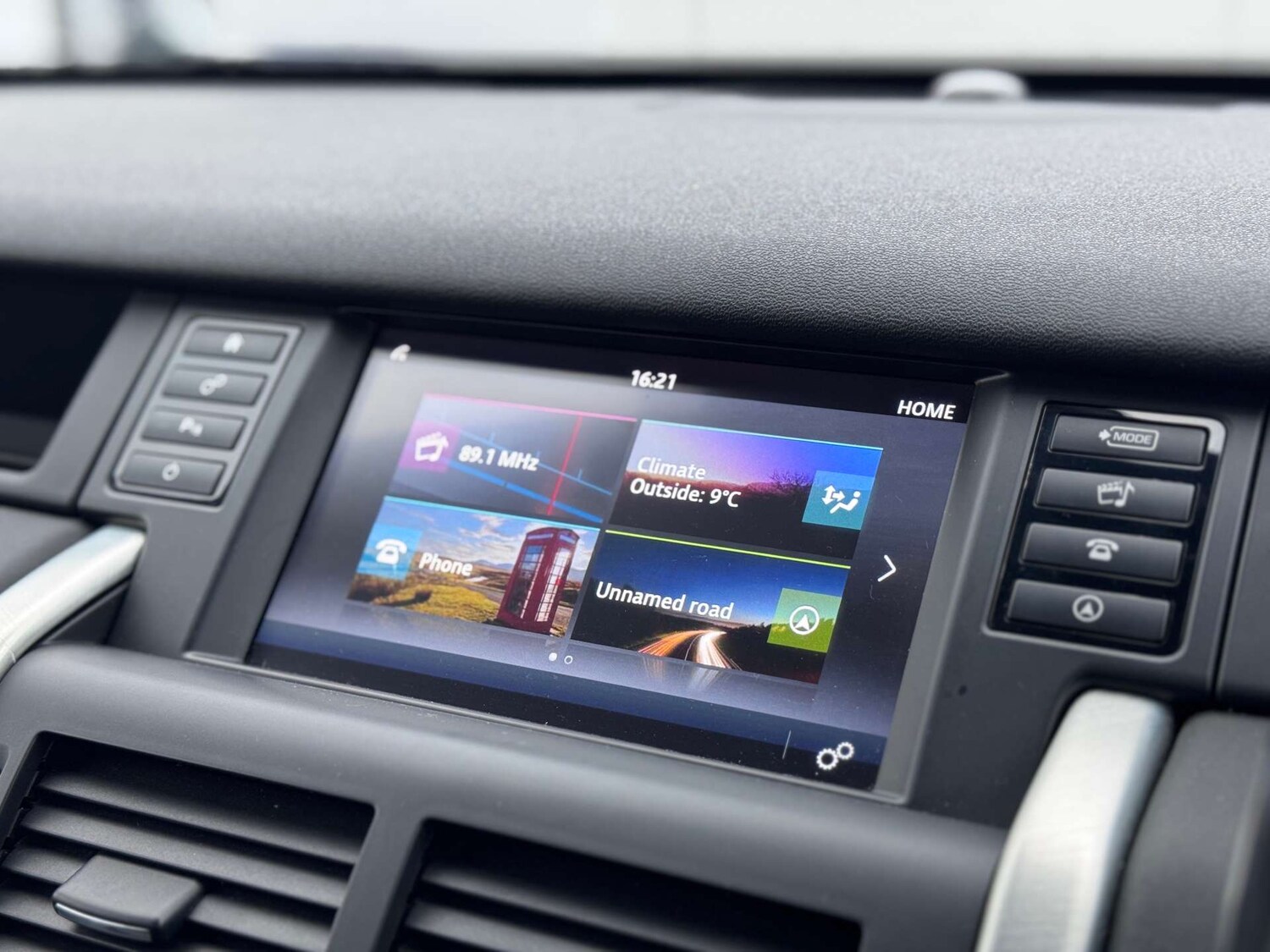 Used Land Rover Discovery Sport 2017 for sale - 78015731: Photo 25