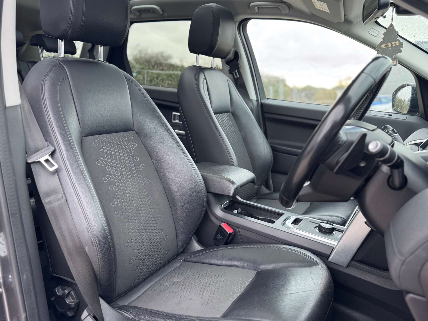 Used Land Rover Discovery Sport 2017 for sale - 78015731: Photo 32