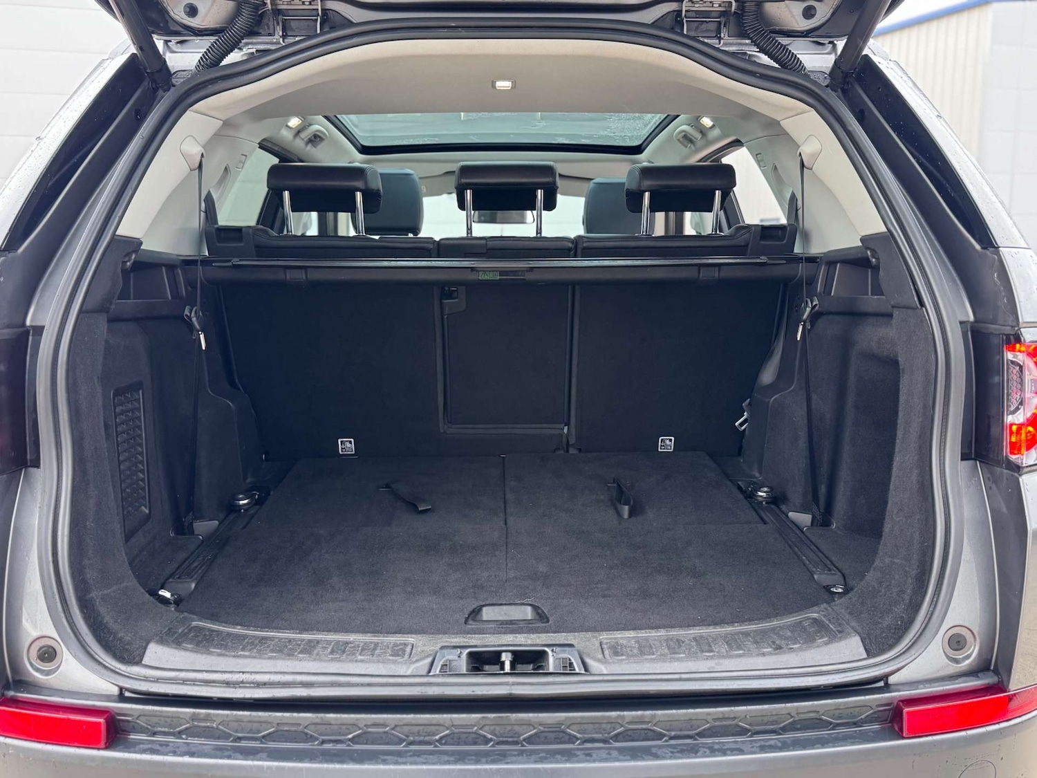 Used Land Rover Discovery Sport 2017 for sale - 78015731: Photo 41