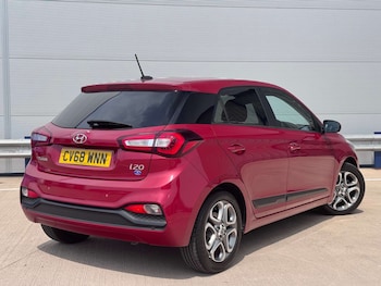 Used Hyundai i20 2018 for sale - 79162675: Photo