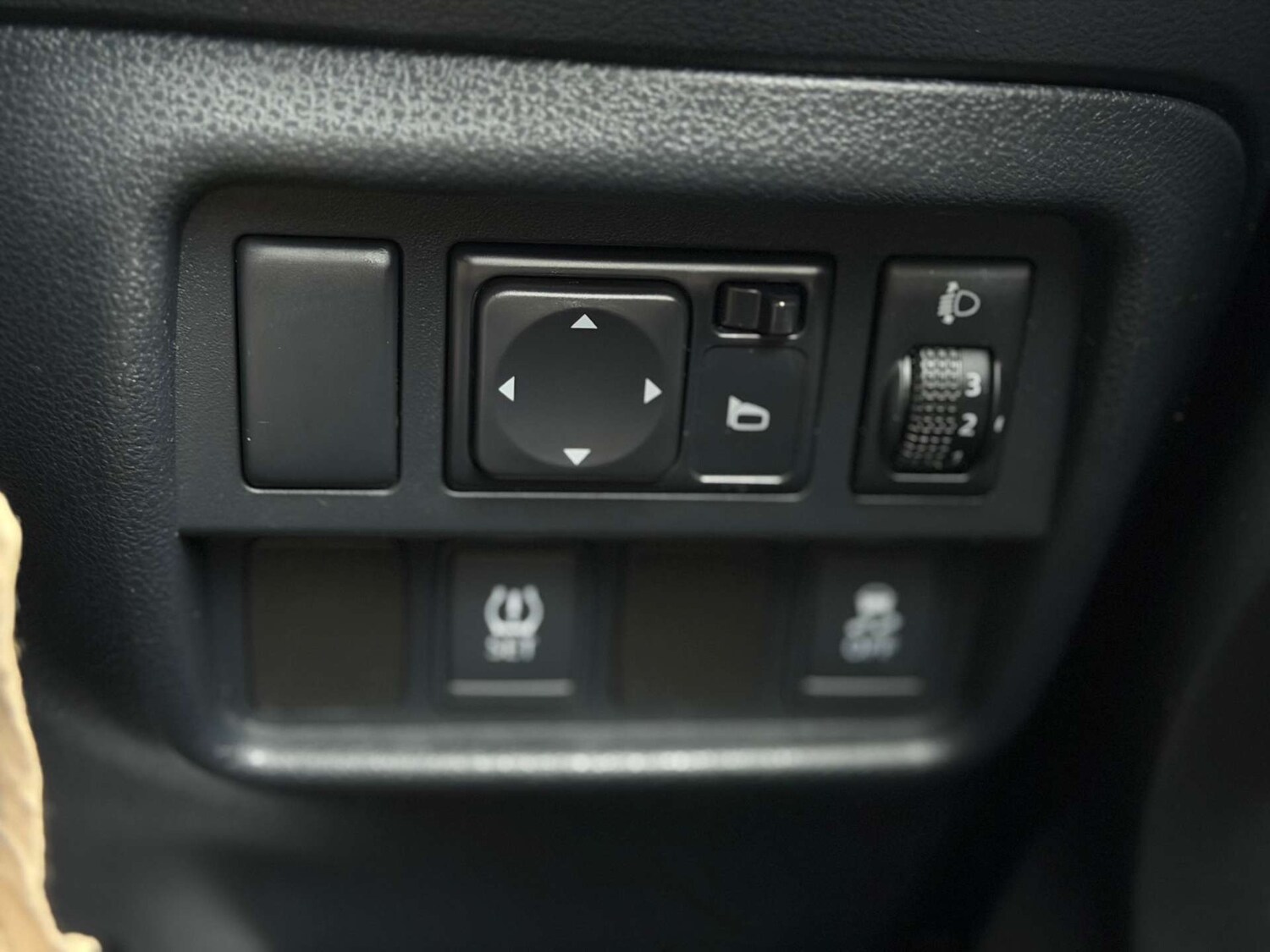 Used Nissan Juke 2015 for sale - 78015709: Photo 28