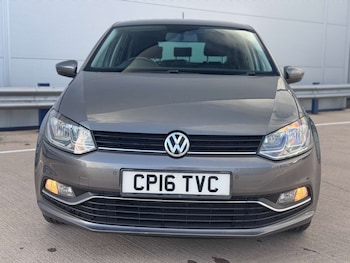 Used Volkswagen Polo 2016 for sale - 78506159: Photo