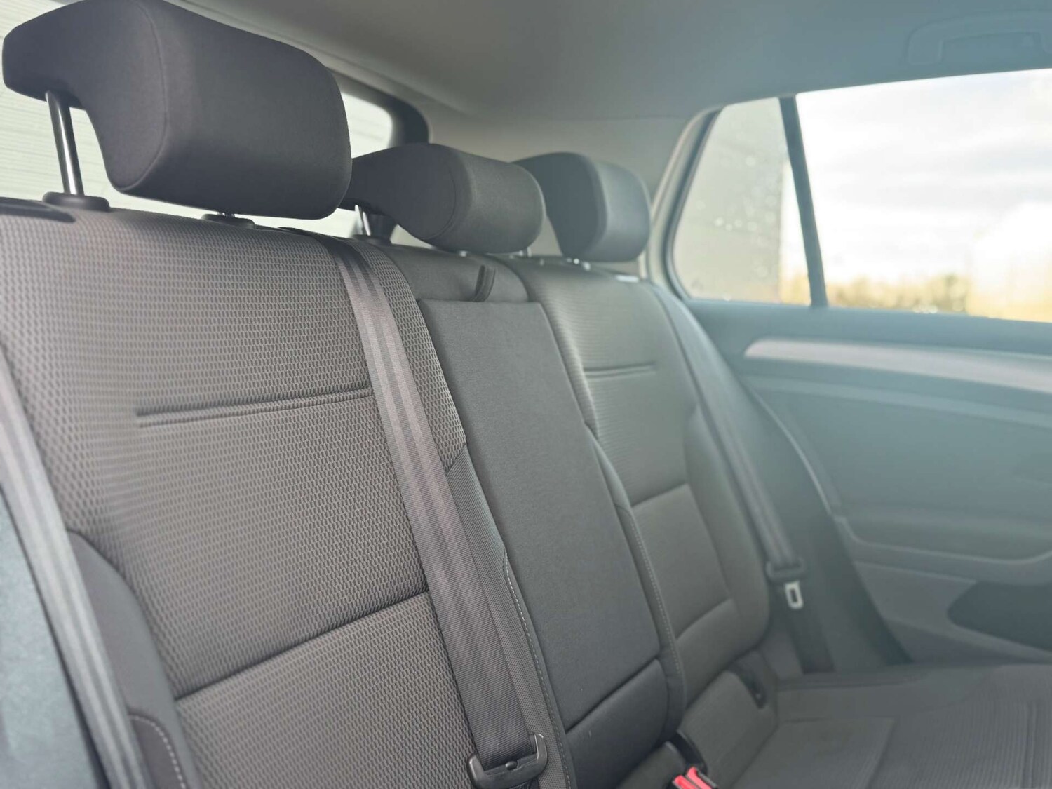 Used Volkswagen Golf 2015 for sale - 78015701: Photo 33