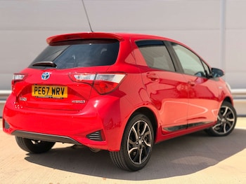 Used Toyota Yaris 2017 for sale - 79001182: Photo