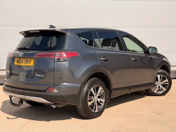 Used Toyota RAV4 2016 for sale - 79457993: Photo