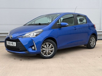 Used Toyota Yaris 2018 for sale - 79457987: Photo