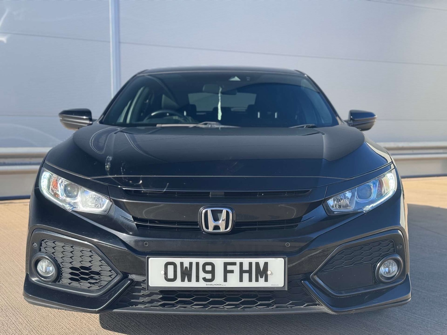 Used Honda Civic 2019 for sale - 78015727: Photo 2
