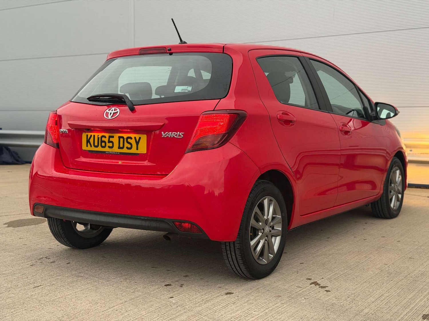 Used Toyota Yaris 2015 for sale - 78015732: Photo 10