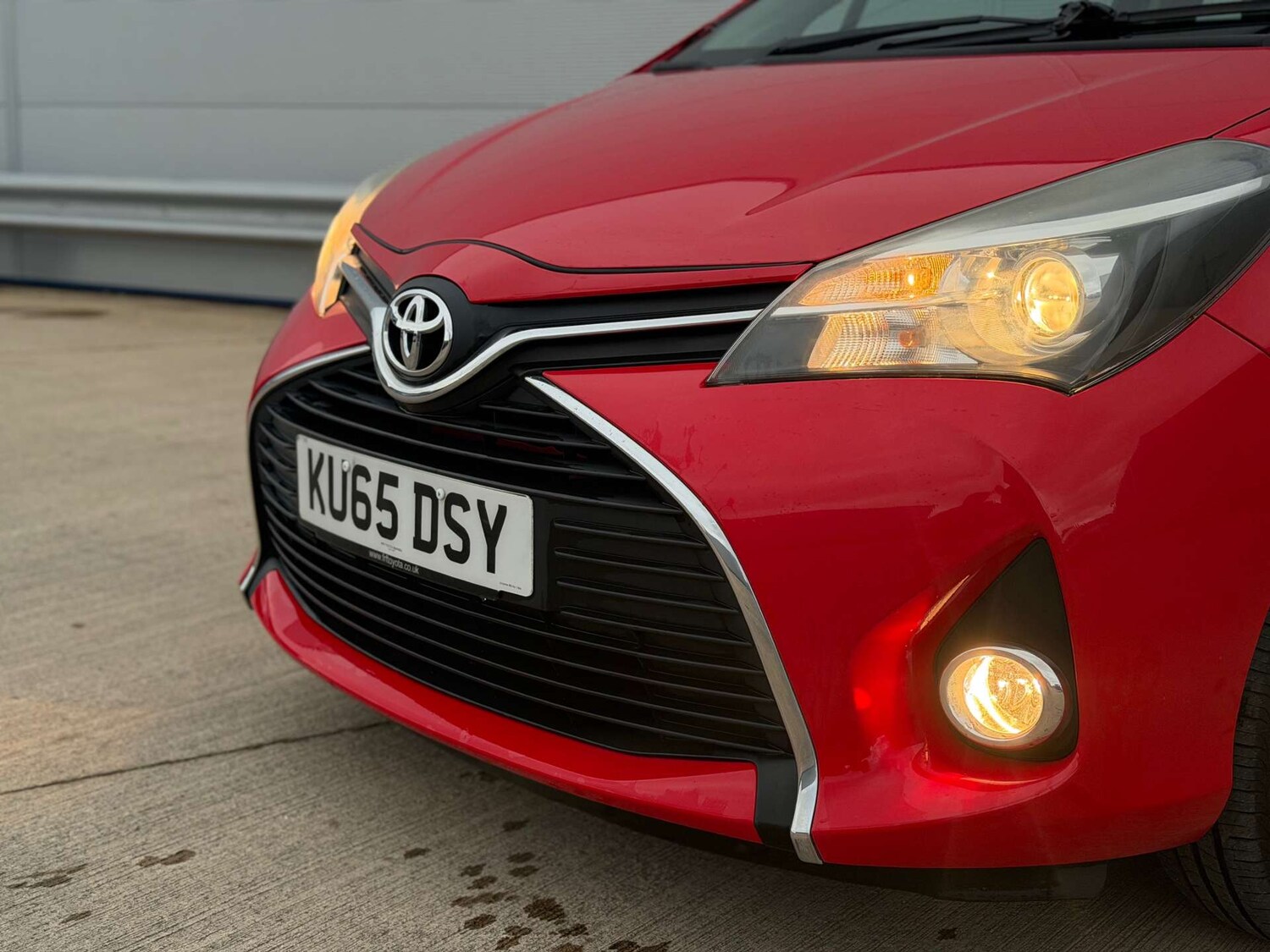 Used Toyota Yaris 2015 for sale - 78015732: Photo 12