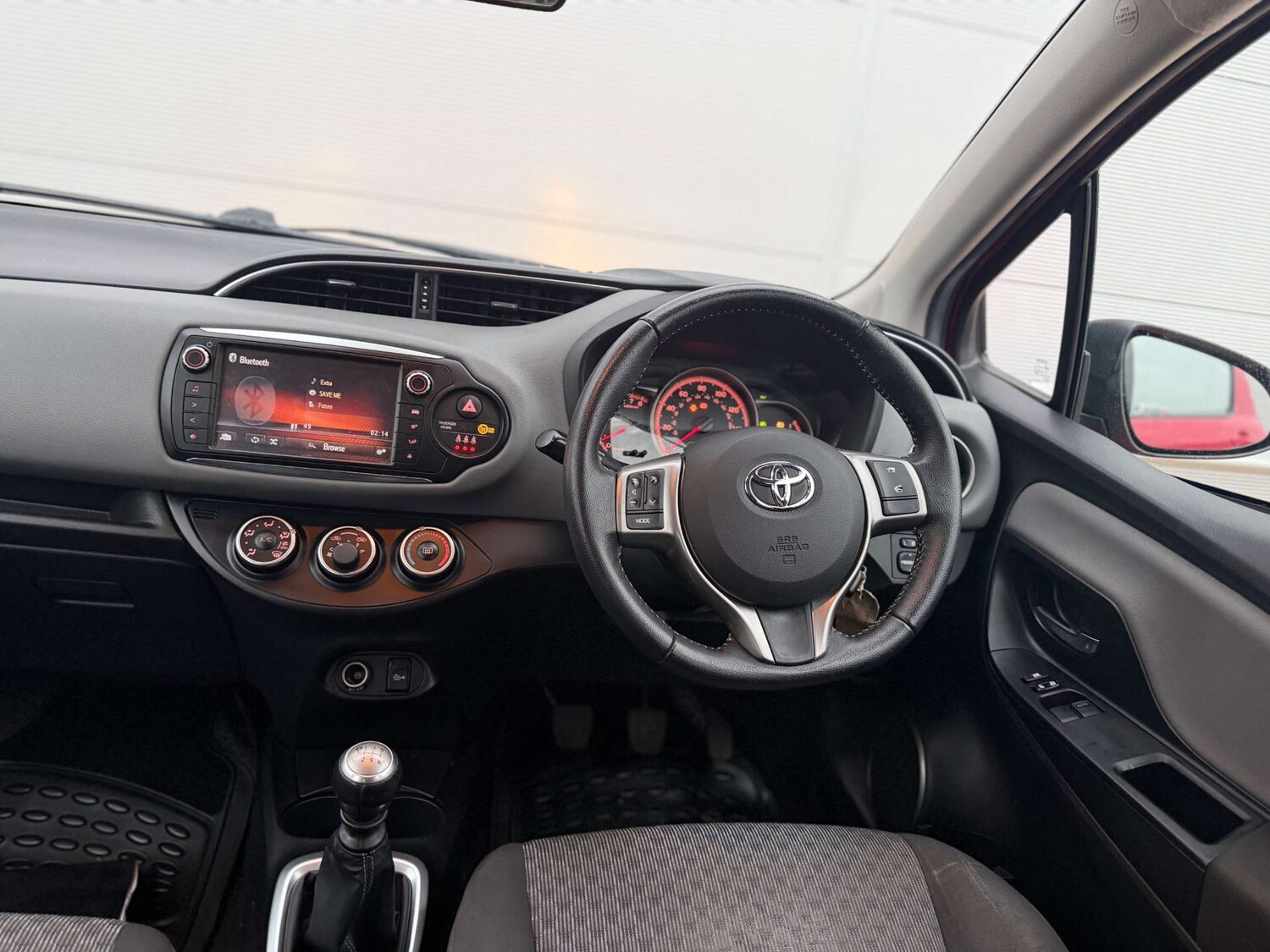 Used Toyota Yaris 2015 for sale - 78015732: Photo 19