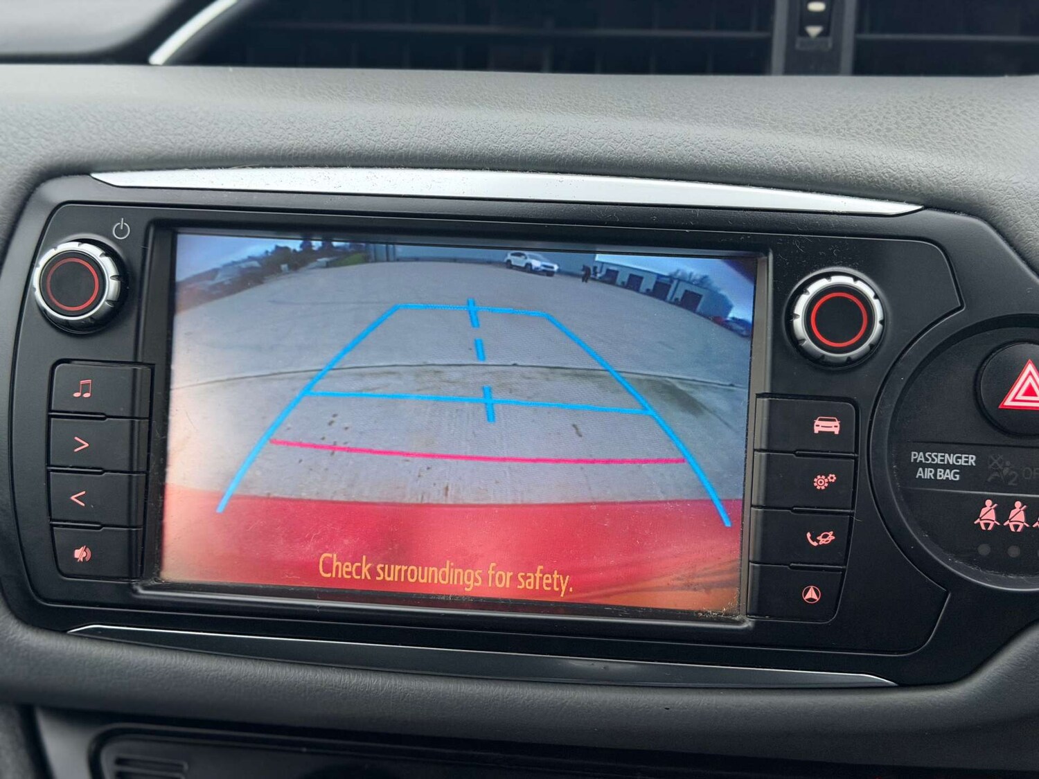 Used Toyota Yaris 2015 for sale - 78015732: Photo 27