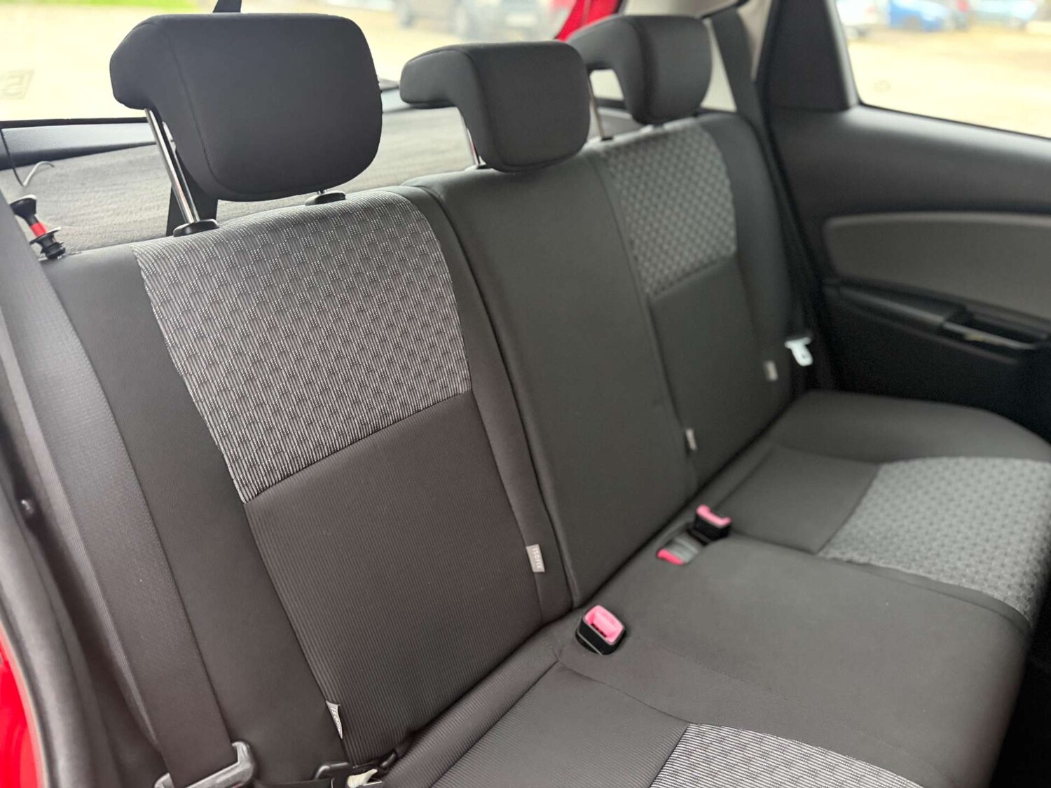 Used Toyota Yaris 2015 for sale - 78015732: Photo 36