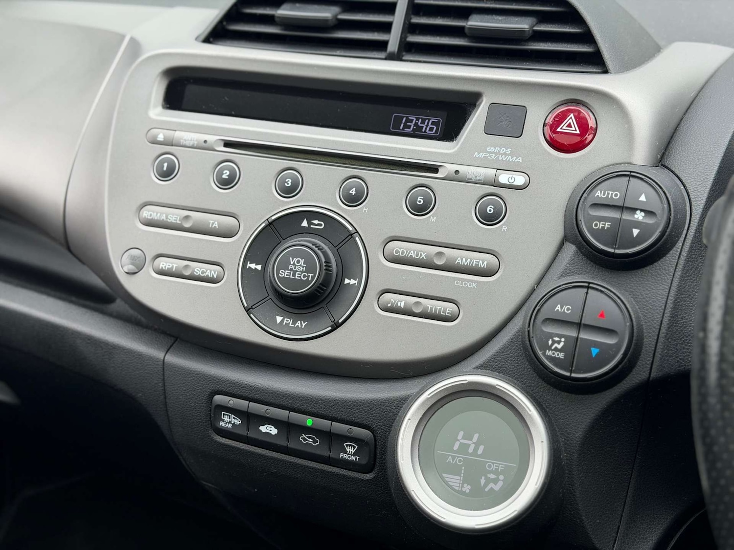 Used Honda Jazz 2011 for sale - 78015717: Photo 22