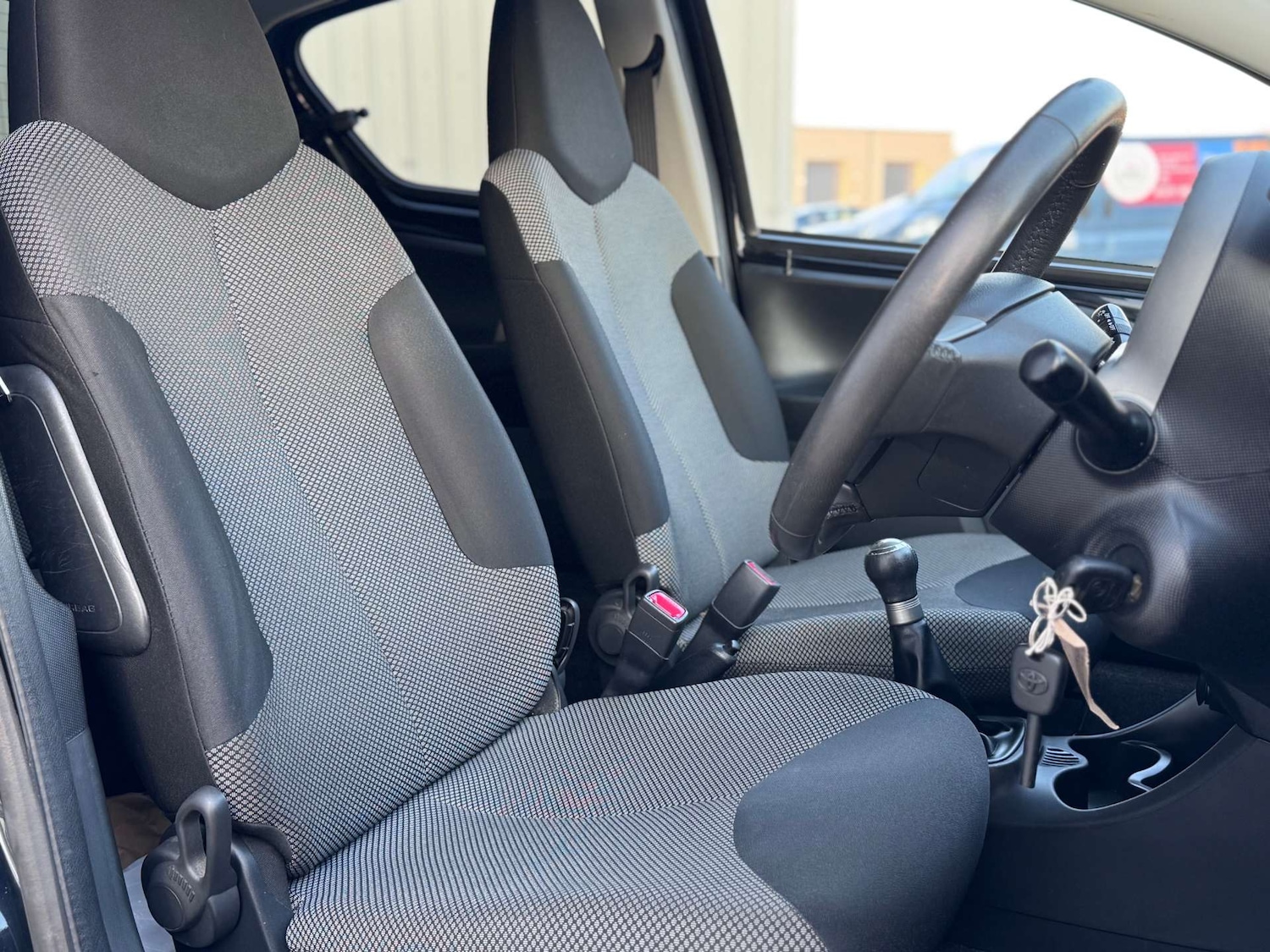 Used Toyota AYGO 2014 for sale - 78015743: Photo 25