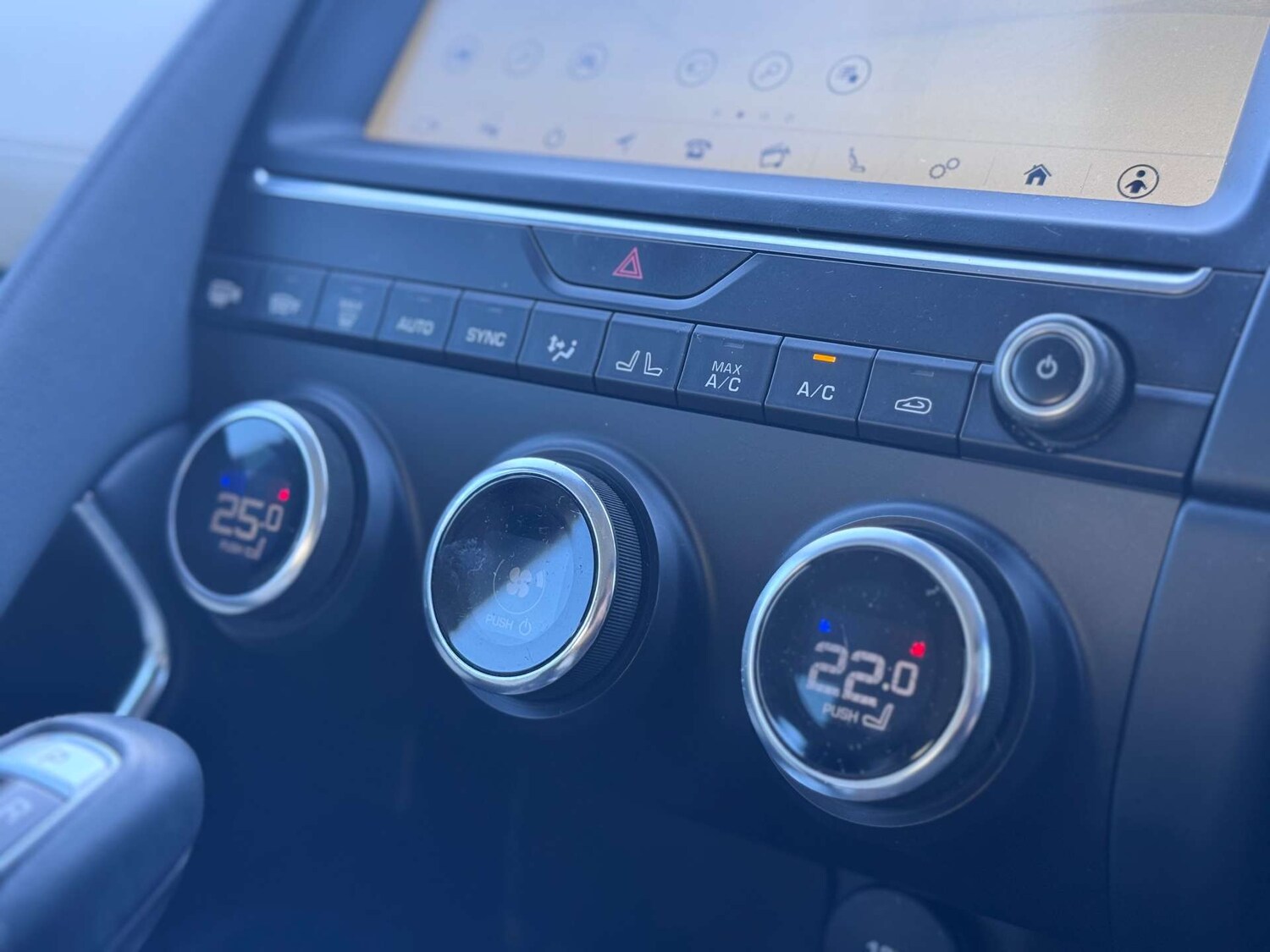 Used Jaguar E-Pace 2018 for sale - 78015734: Photo 26