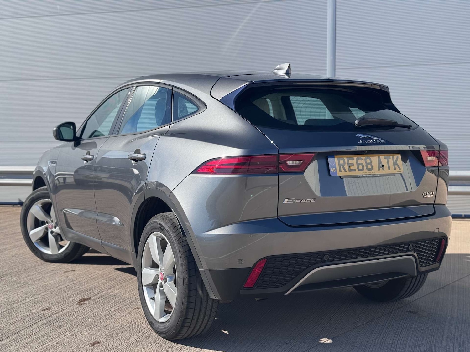 Used Jaguar E-Pace 2018 for sale - 78015734: Photo 4