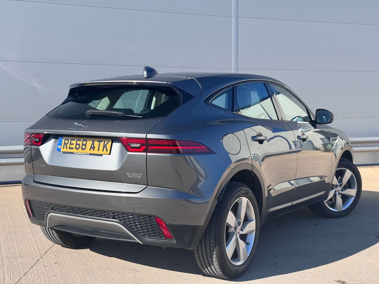 Used Jaguar E-Pace 2018 for sale - 78015734: Photo 6