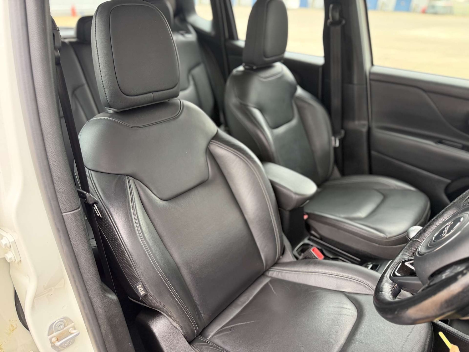 Used Jeep Renegade 2019 for sale - 78015721: Photo 37