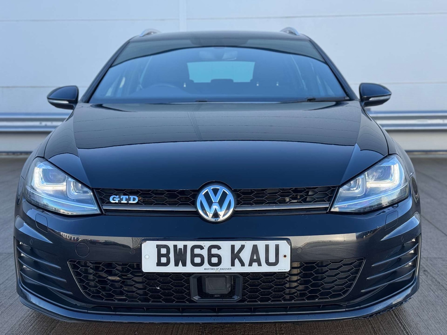 Used Volkswagen Golf 2016 for sale - 78015702: Photo 2