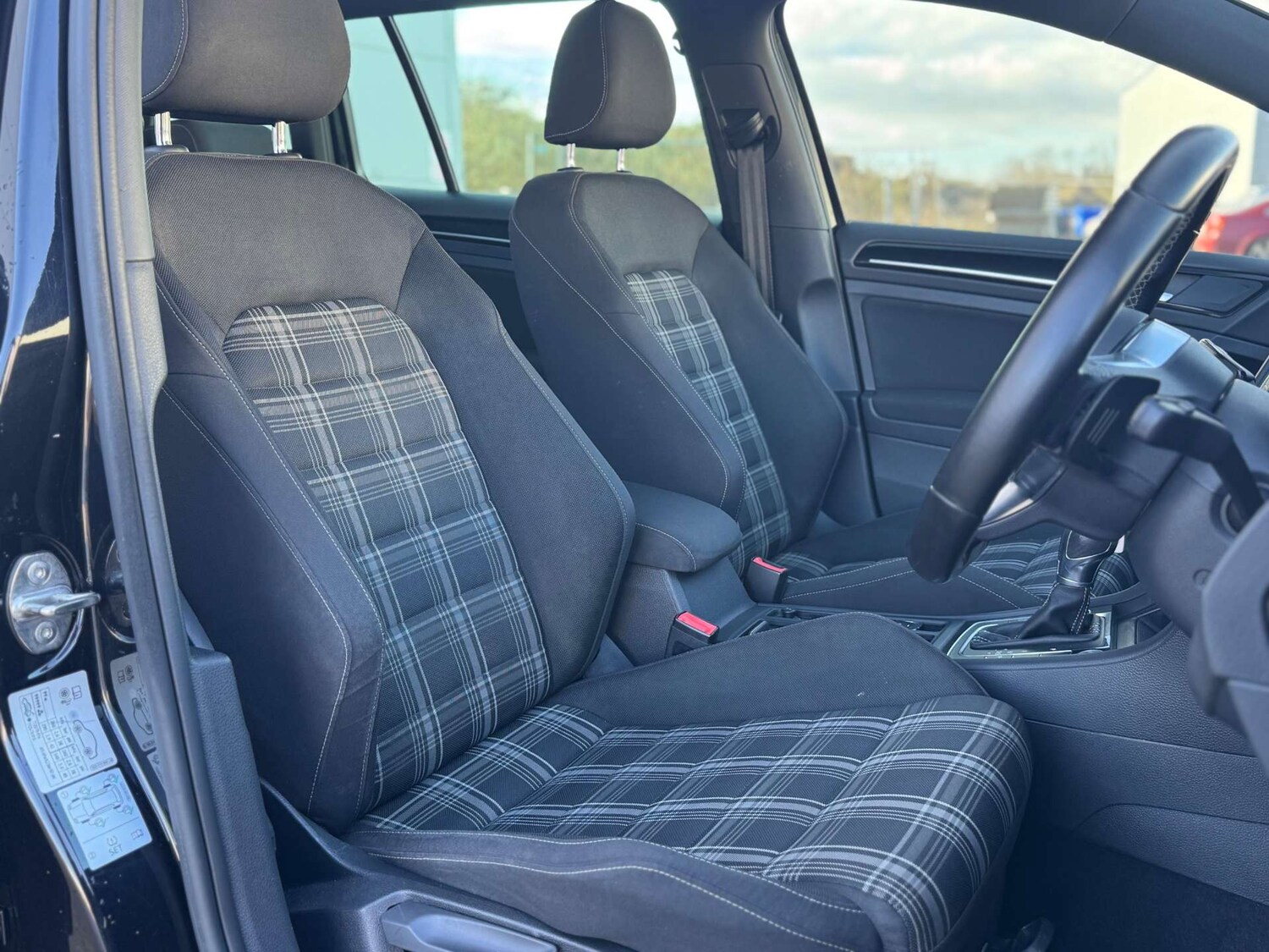 Used Volkswagen Golf 2016 for sale - 78015702: Photo 30