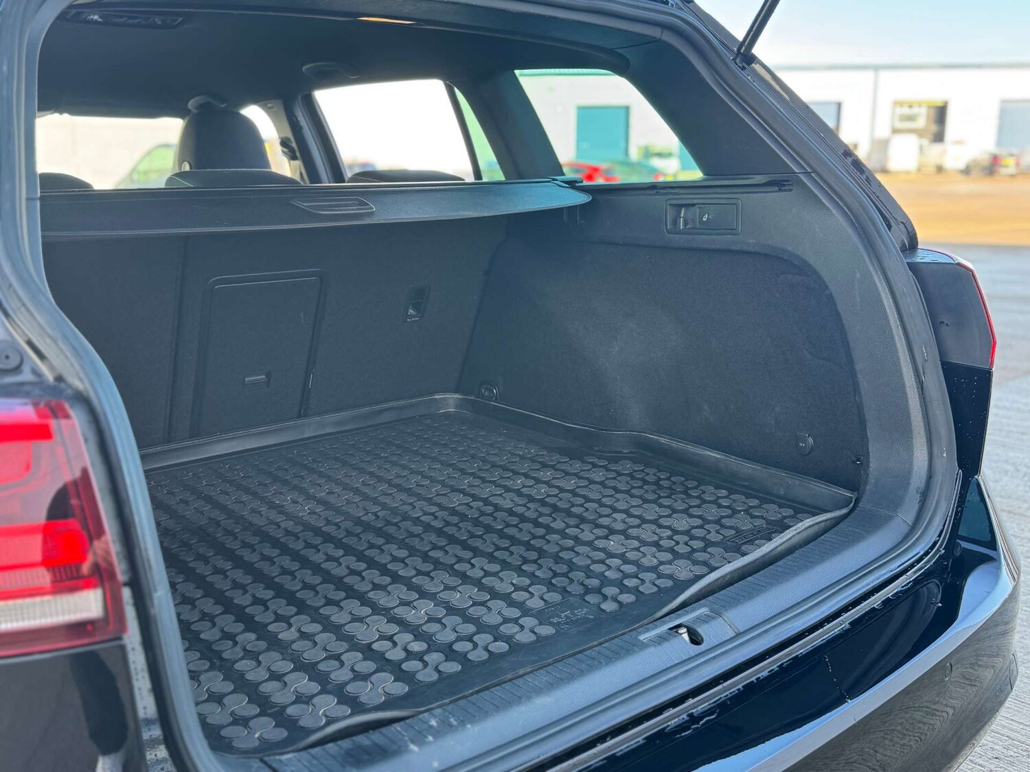 Used Volkswagen Golf 2016 for sale - 78015702: Photo 36