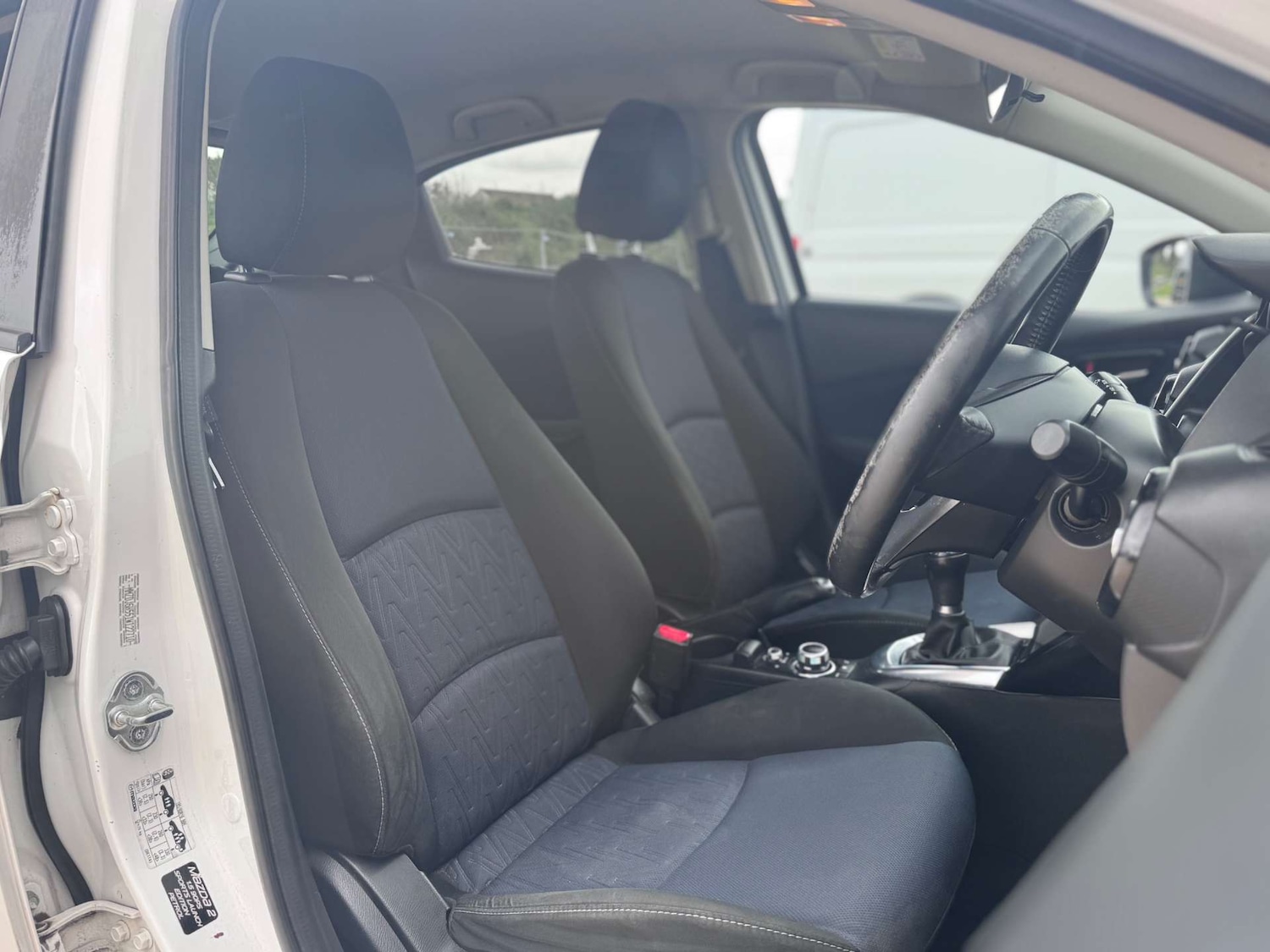 Used Mazda Mazda2 2015 for sale - 78183422: Photo 25