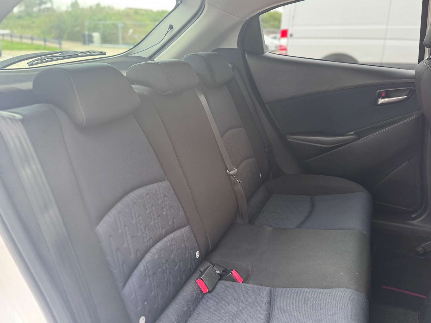 Used Mazda Mazda2 2015 for sale - 78183422: Photo 27