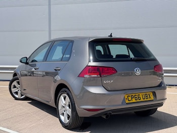 Used Volkswagen Golf 2017 for sale - 78590871: Photo