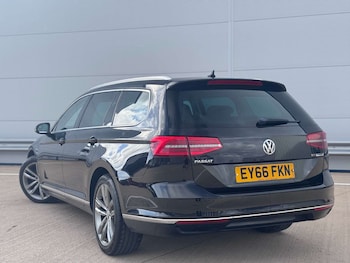 Used Volkswagen Passat 2016 for sale - 78798311: Photo